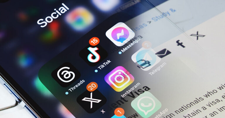 Les nouvelles règles du programme d’exemption de visa peuvent nécessiter un historique des médias sociaux
